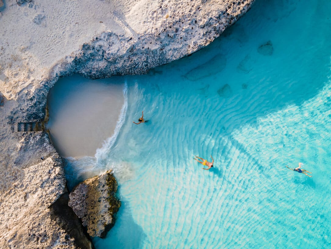 Picture of a beach in Aruba.